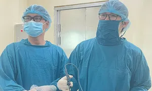 Tiểu máu, phải cắt một quả thận do ung thư niệu mạc