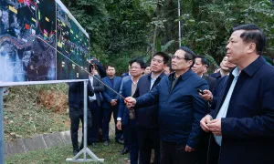 Đường sắt Lào Cai - Hà Nội - Hải Phòng cần 'thẳng và ngắn nhất'