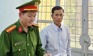 Nguyên giám đốc văn phòng đăng ký đất đai ở An Giang bị khởi tố