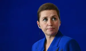 Thủ tướng Đan Mạch: Điện thoại, mạng xã hội đánh cắp tuổi thơ