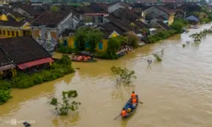 14 người chết, 90 xã phường ở miền Trung bị ngập
